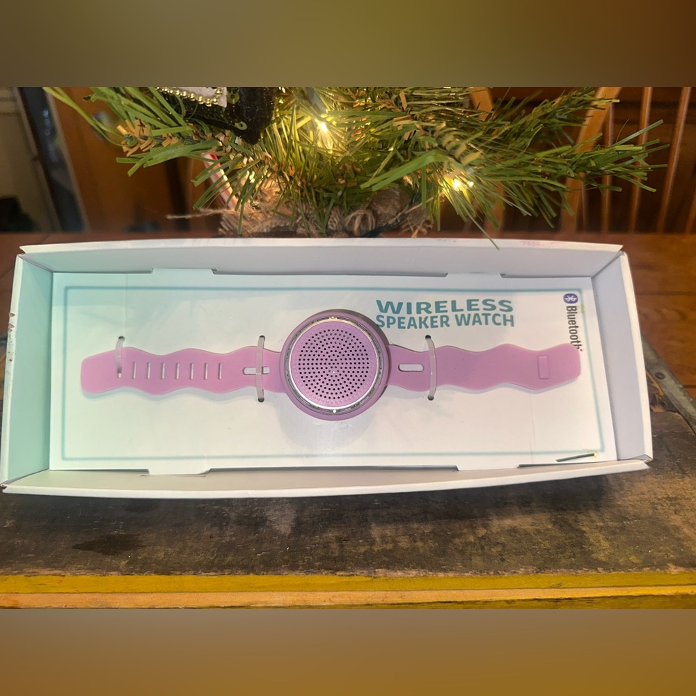 Vivitar Kids Wireless Portable Bluetooth Rechargeable Watch Style Speaker - New